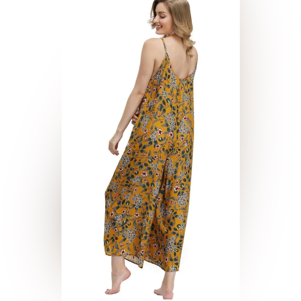 Super cute and comfy yellow floral jumpsuit - Women’s Size Small